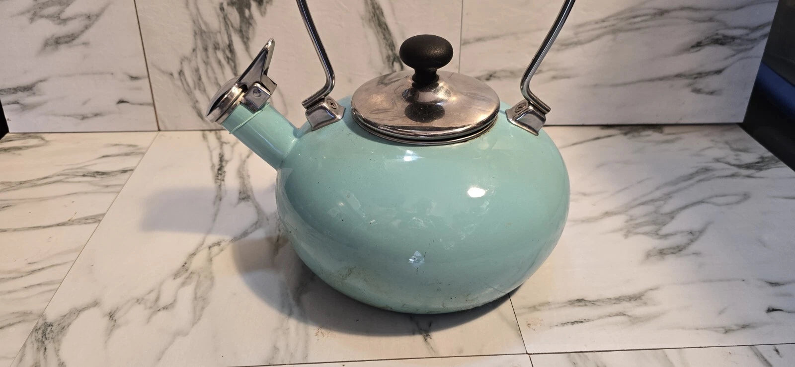 Chantal Tea Pot Kettle Enamel Coated Steel 2 Quart
