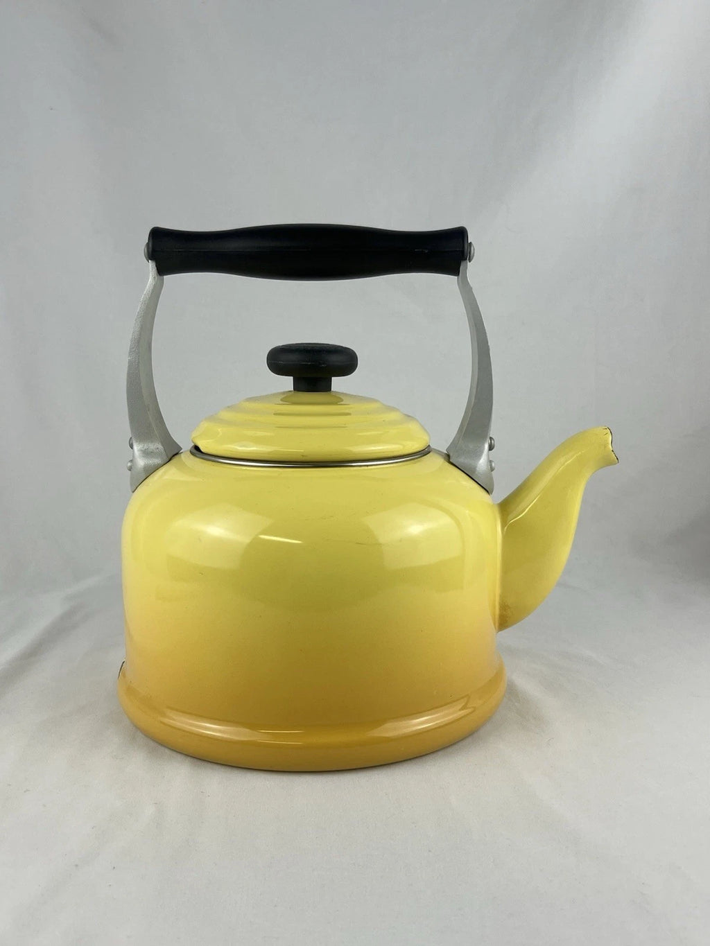 HTF Le Creuset Enamel Tea Kettle 2.2QT Yellow Ombré Nectar