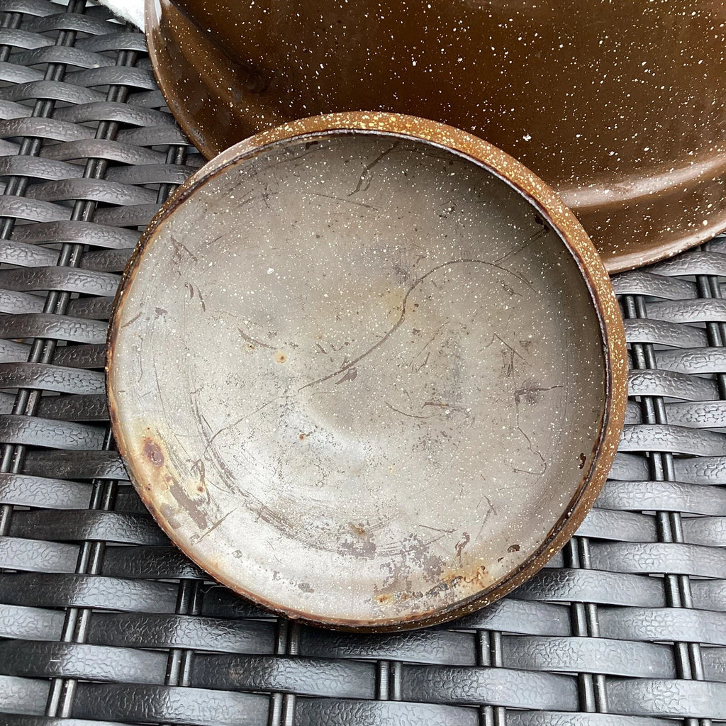 Vintage BROWN SPECKLED ENAMEL TEA KETTLE ~ Wire Spring Handle~ 96 ounce