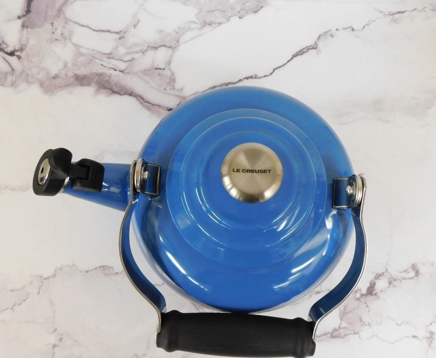 Le Creuset Enamel on Steel 1.7 Quart Whistling Tea Kettle in Marseille - New