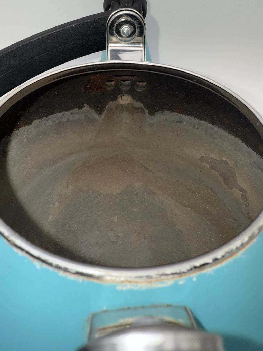 Le Creuset Light Ombre Blue ZEN Tea Kettle - 1.5 liter or 1.6 quart - Whistling