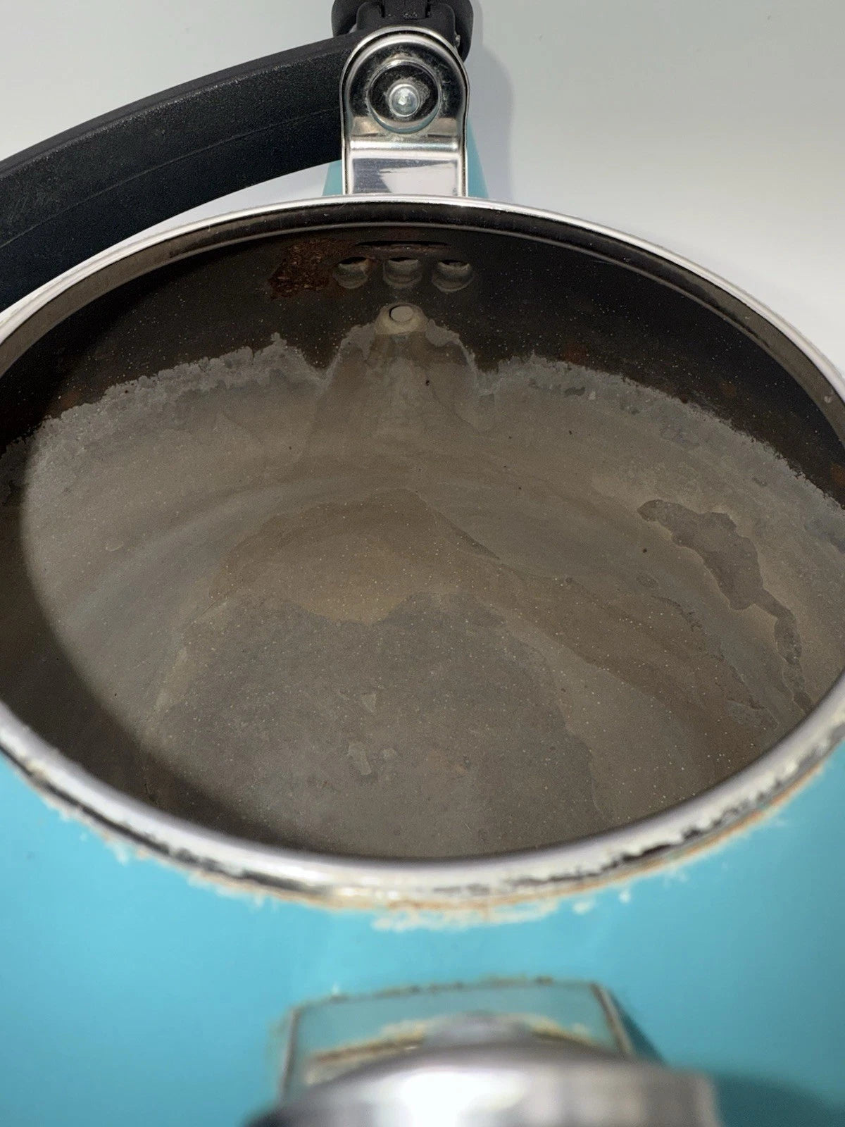 Le Creuset Light Ombre Blue ZEN Tea Kettle - 1.5 liter or 1.6 quart - Whistling