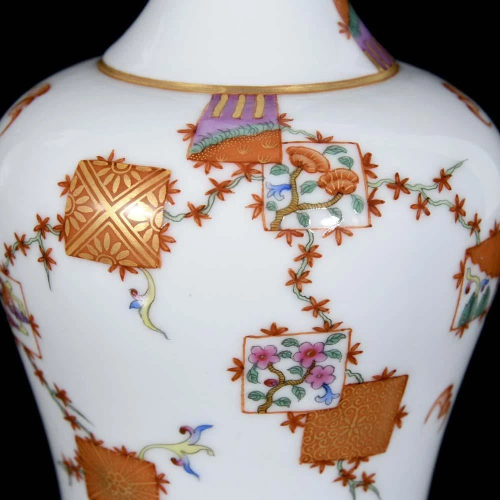 Qianlong Signed Old Chinese Colour Enamel Vase W/flower N3409