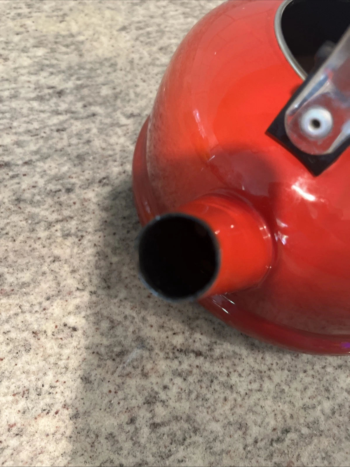 Le Creuset Classic Tea Kettle Teapot Enamel Ombre Cerise Red 1.7qt