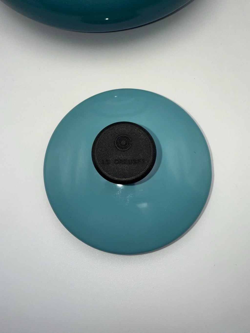 Le Creuset Light Ombre Blue ZEN Tea Kettle - 1.5 liter or 1.6 quart - Whistling