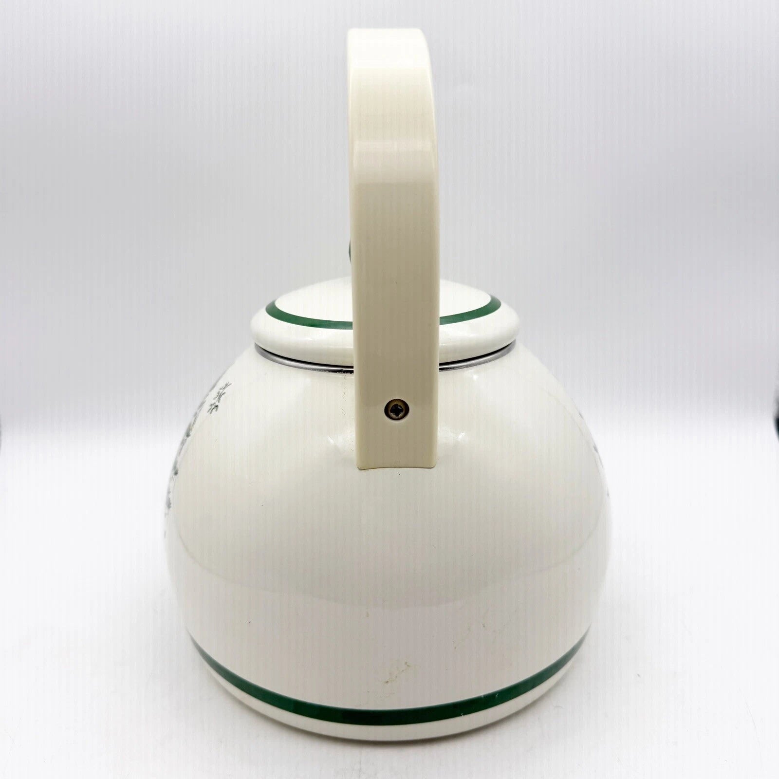 Spode Christmas Tree Whistling Tea Kettle 2.2 quart - Porcelain Enamel on Steel