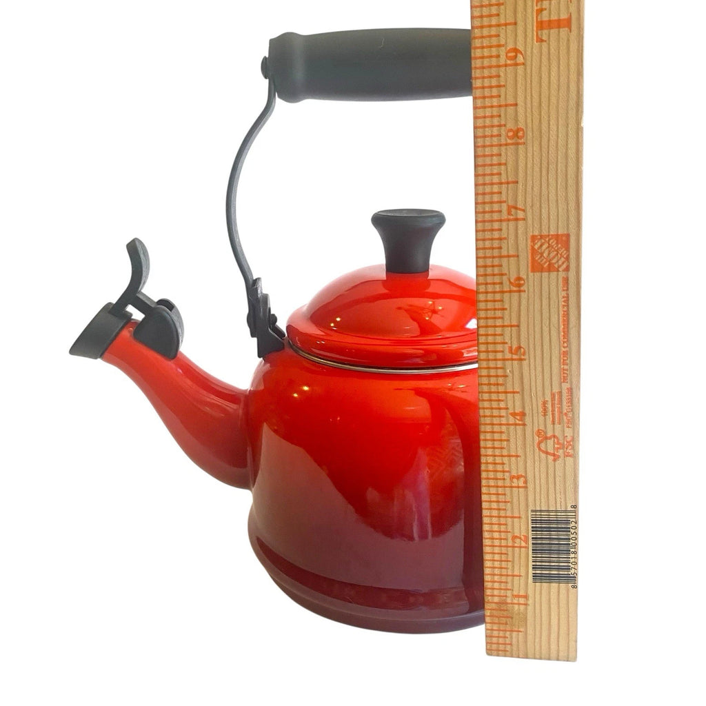 Le Creuset 1.25 Qt / 1.1 L Whistling Kettle Teapot Red Ombre Flame Enamel Cerise