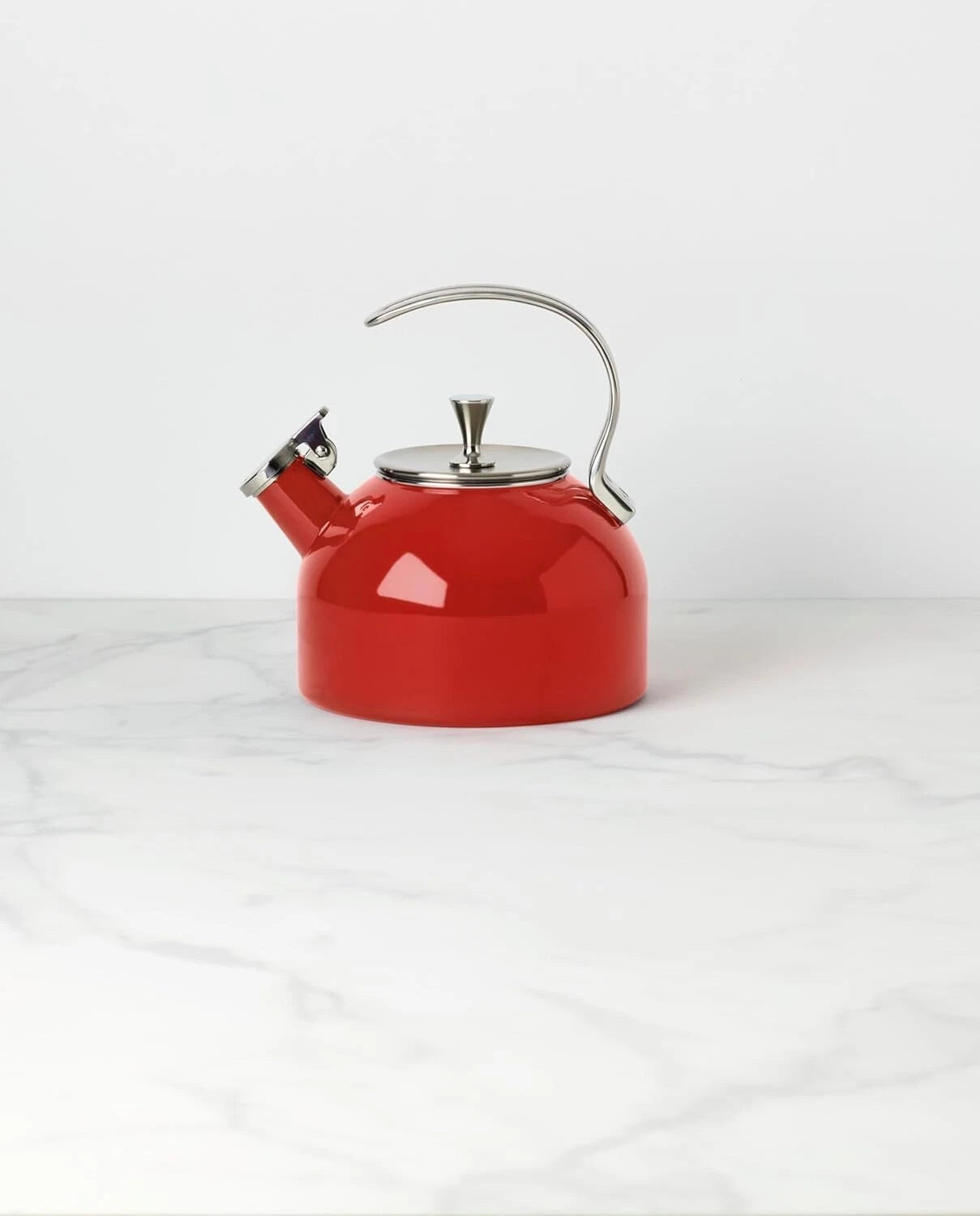 Vibrant Red Enamel Tea Kettle - 2.5 Quart Capacity for Fashionable Serving