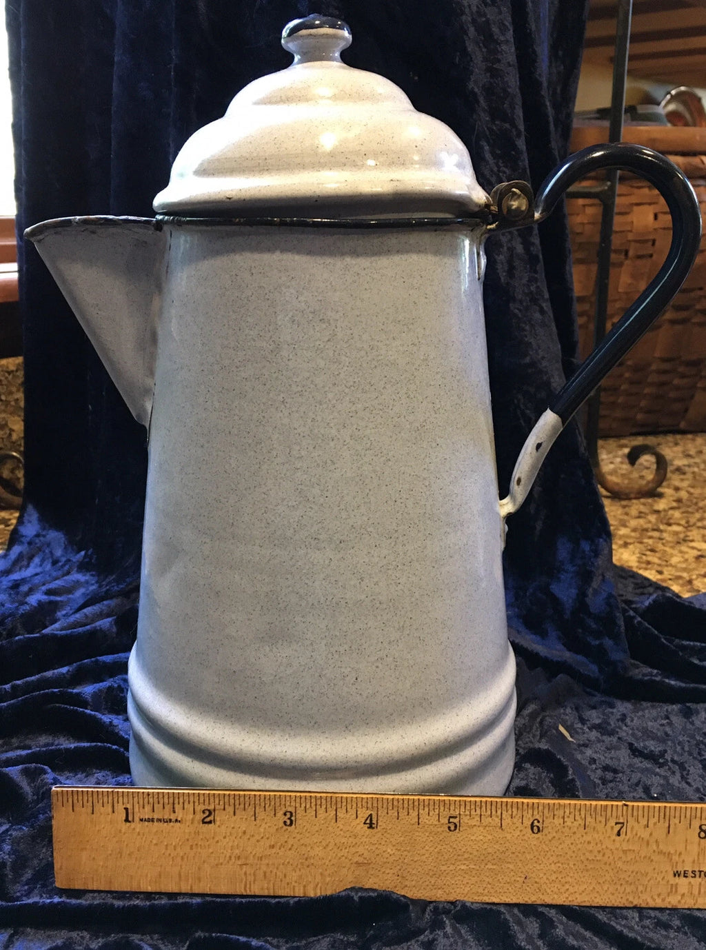 Vintage very Light Gray Blue White Speckle Graniteware Enamel Coffee Tea Pot 10"