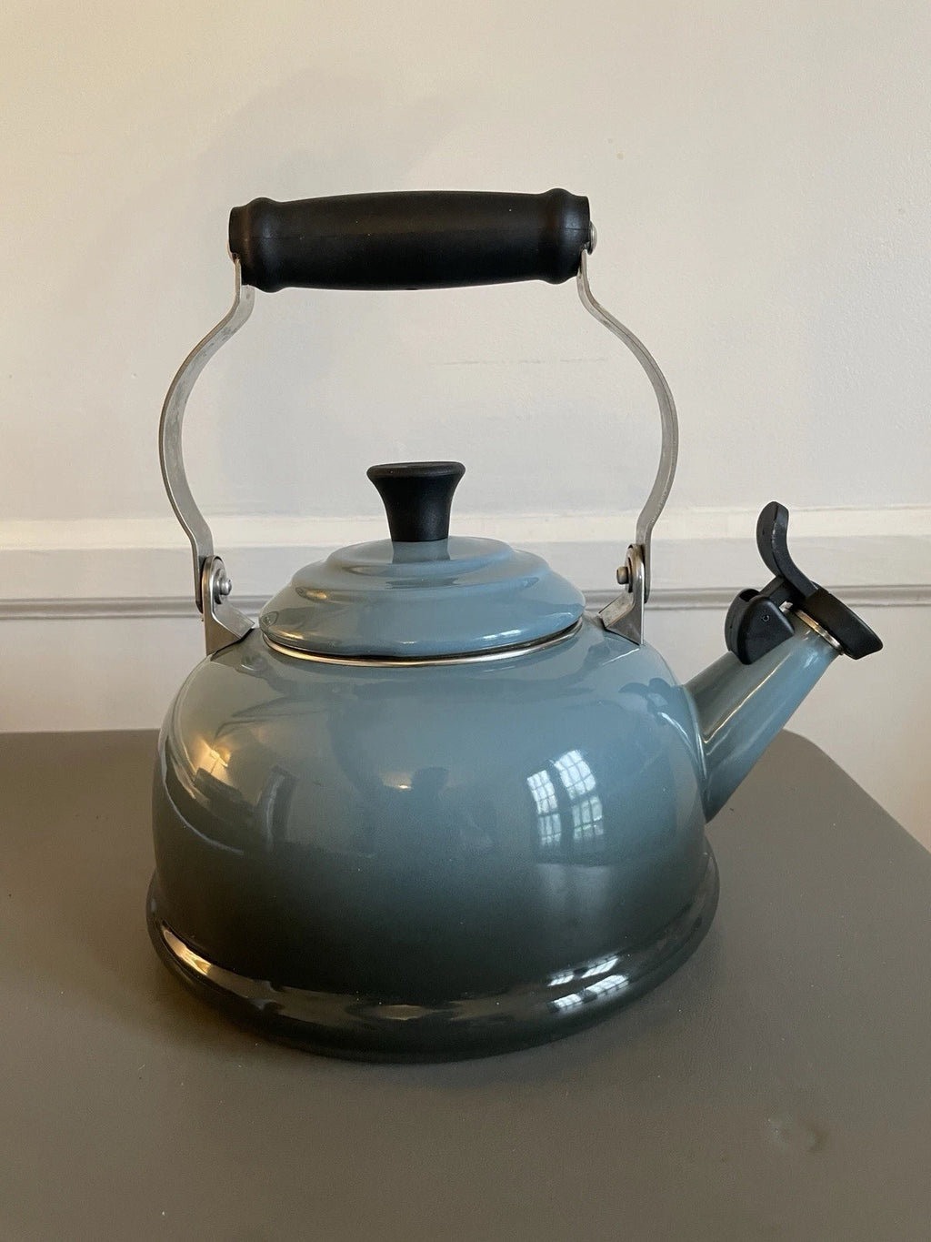 Classic Whistling Kettle By Le Creuset - Enamel on Steel 1.7 Qt - Blue Black