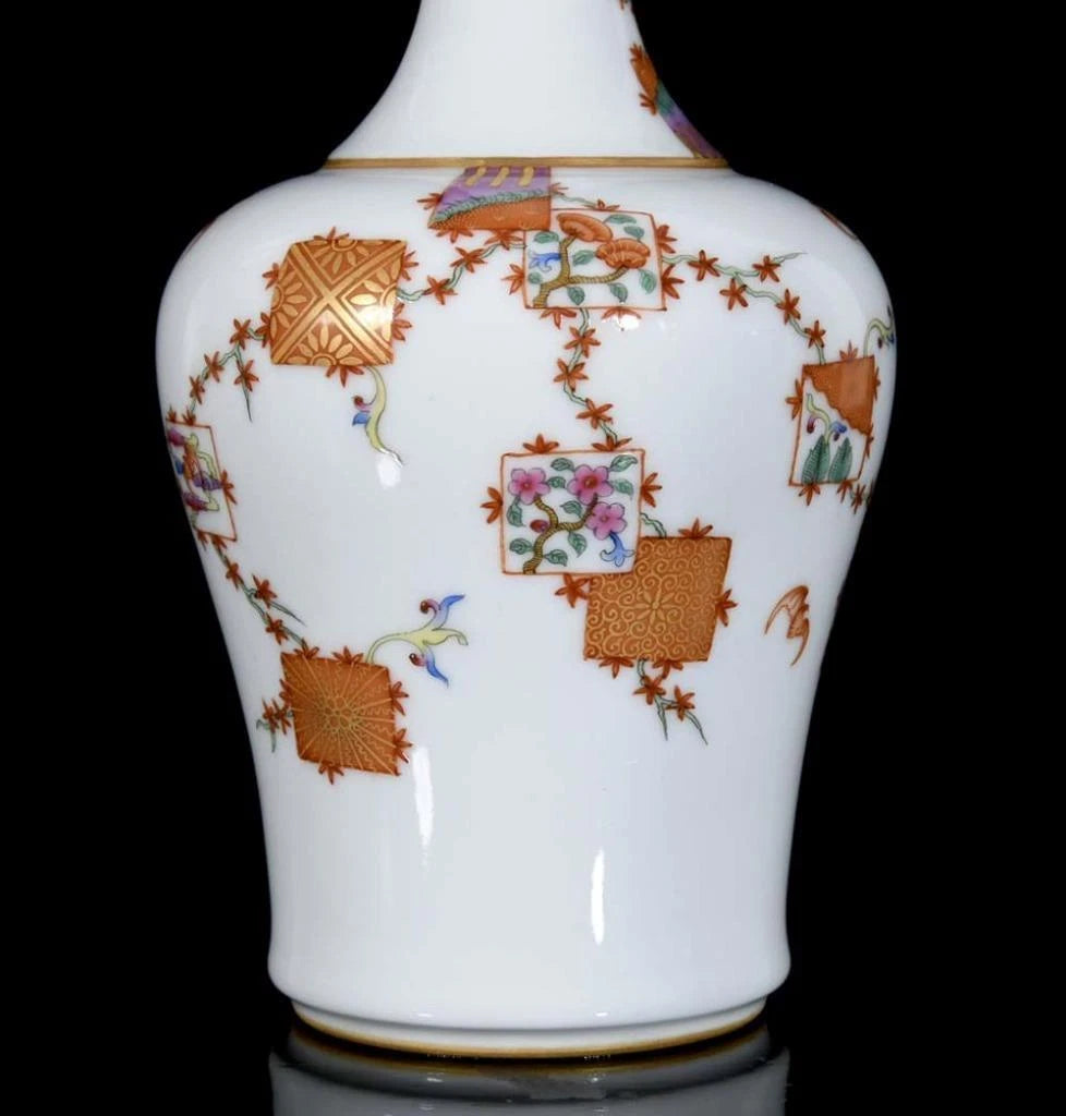 Qianlong Signed Old Chinese Colour Enamel Vase W/flower N3409