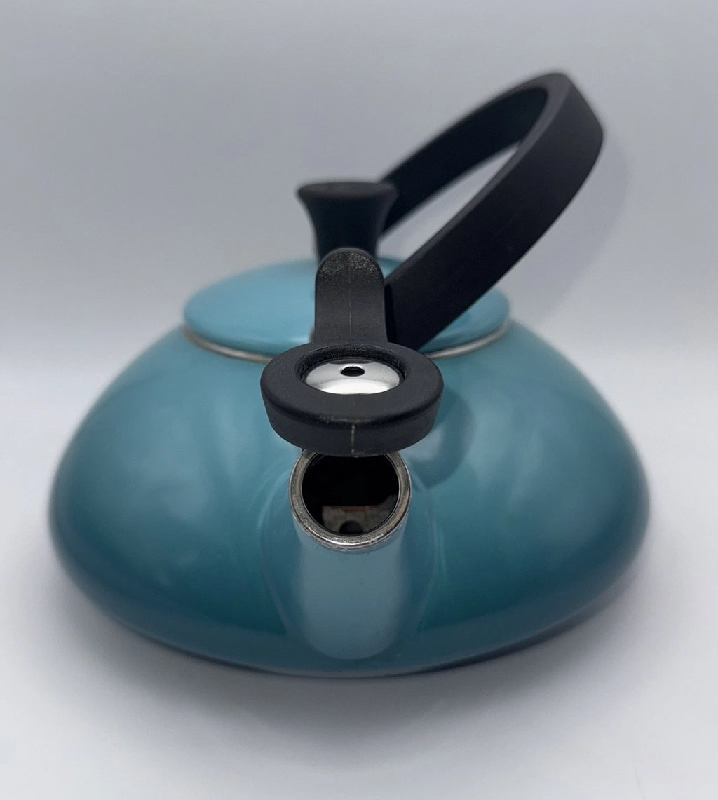 Le Creuset Light Ombre Blue ZEN Tea Kettle - 1.5 liter or 1.6 quart - Whistling