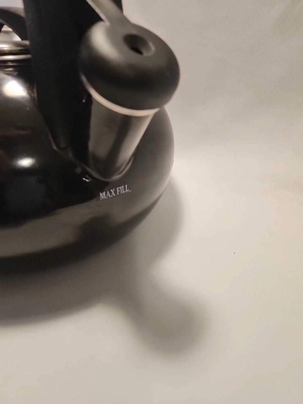 KitchenAid 2 Quart Whistling Kettle, Whistling Teapot, Black Enamel