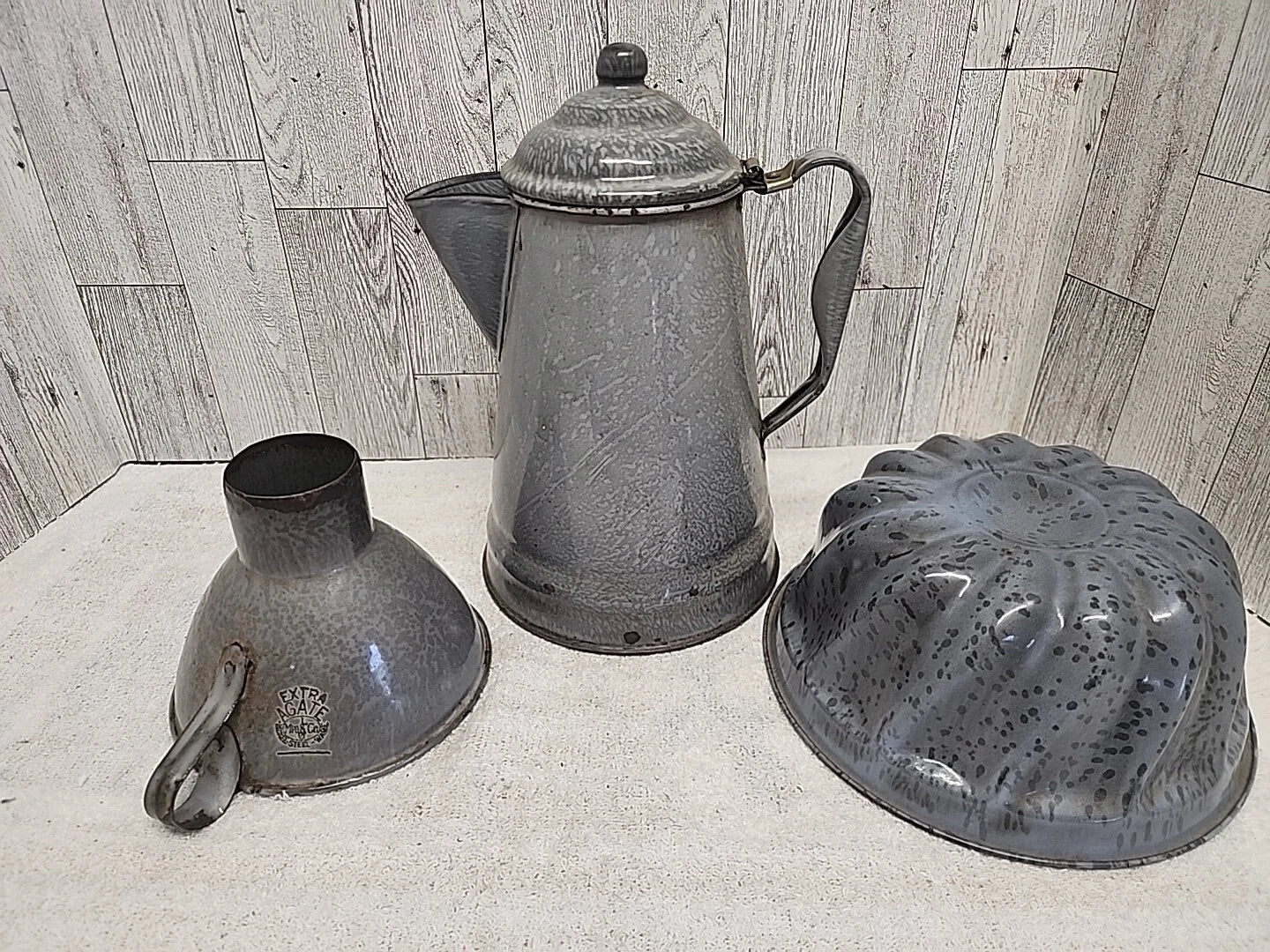 Stunning Vtg Grey Enamel Splatterware Lot Agate Can. Spout Teapot Bundt Pan Farm