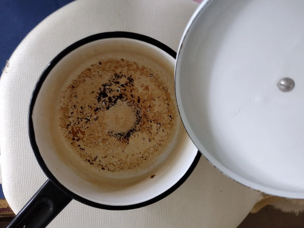 VTG White Enamelware Rosemaling Cookware 6 piece Tea pot stock pot sauce pan