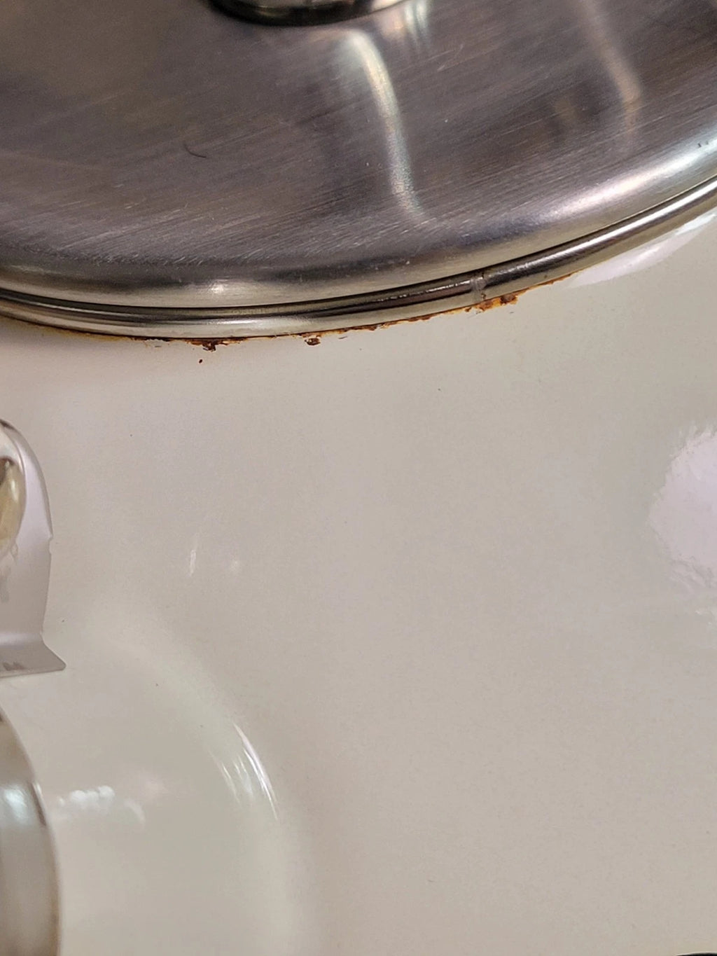 Kate Spade + Lenox Whistle While You Work Deco Dot  Black Polka Dot Teapot Ename