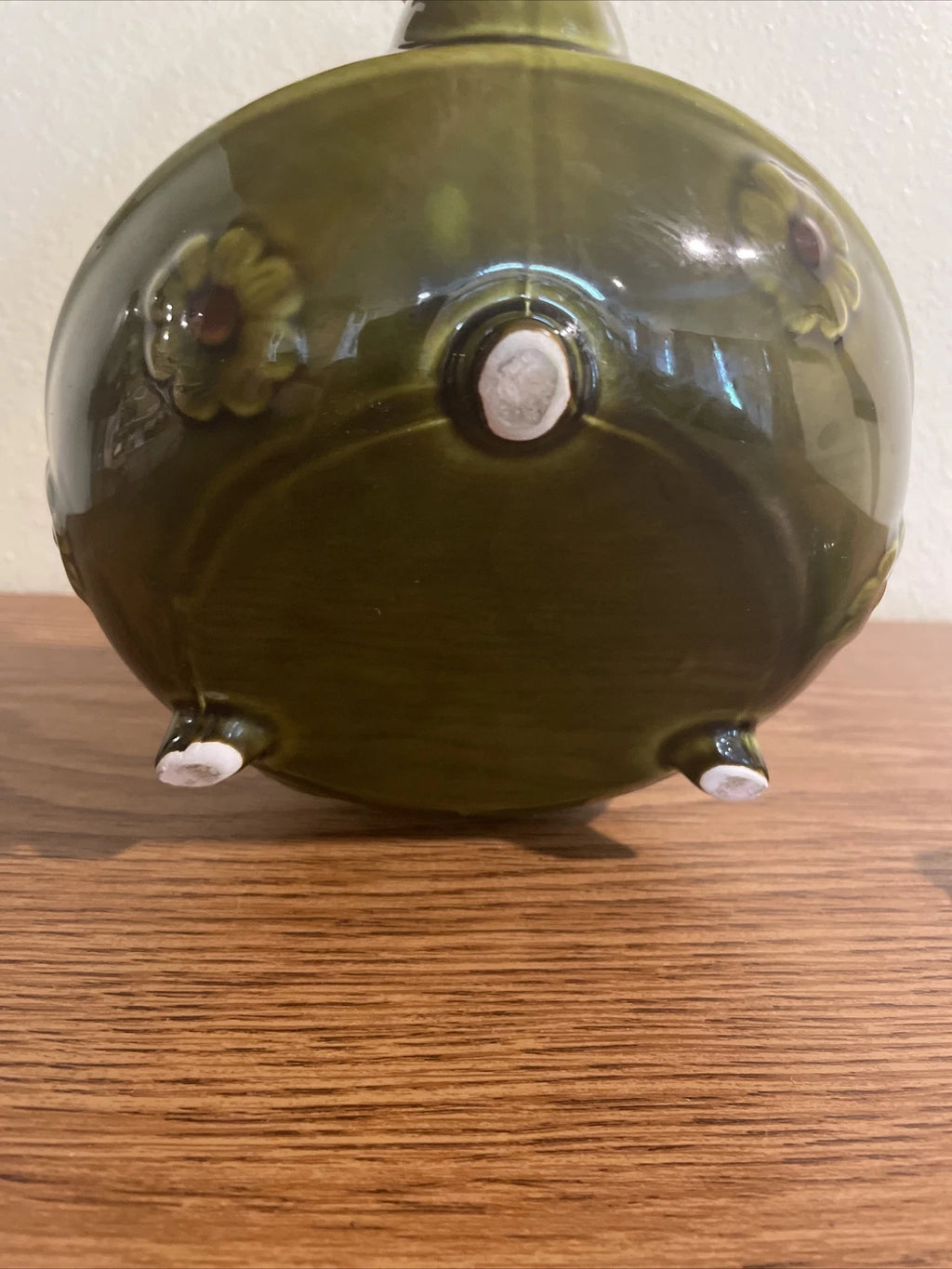 Green  Ceramic  Tea Pot- Made In Japan  Metal Handle. Nice!! Excellent Condition