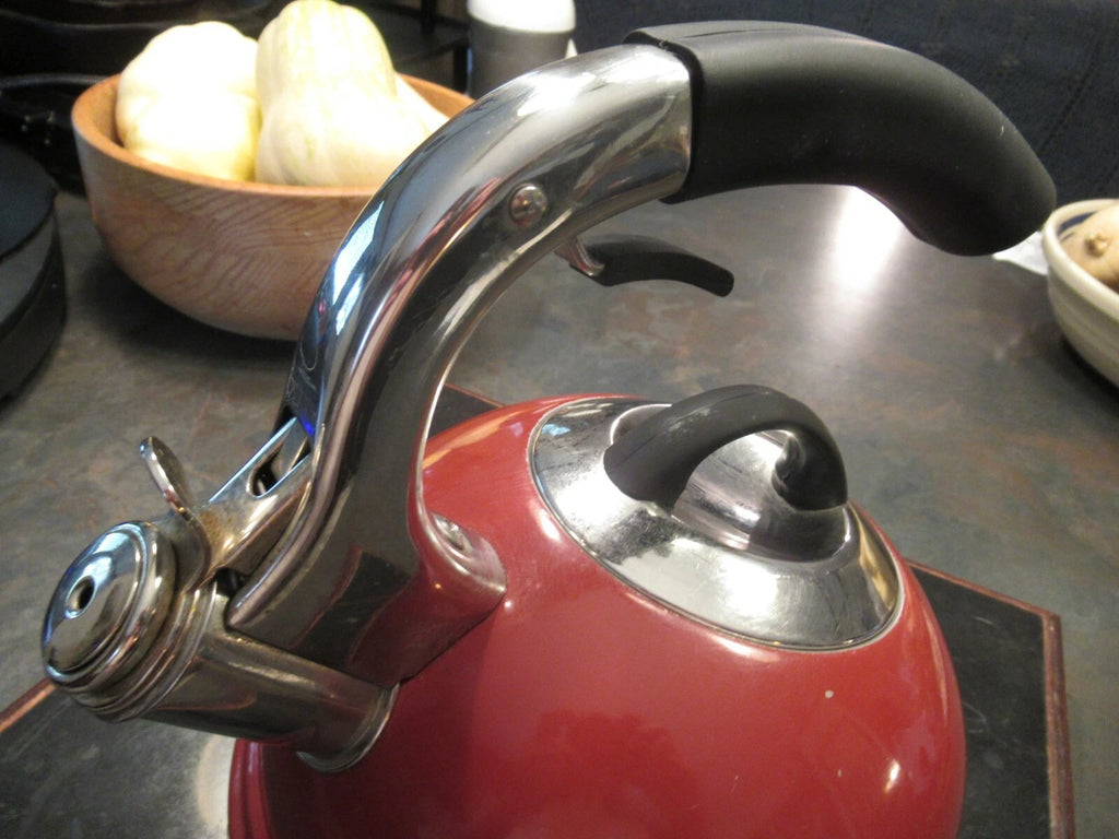 Calidad 2.5L Professional Quality Red Enamel Stainless Whistling Teapot Kettle