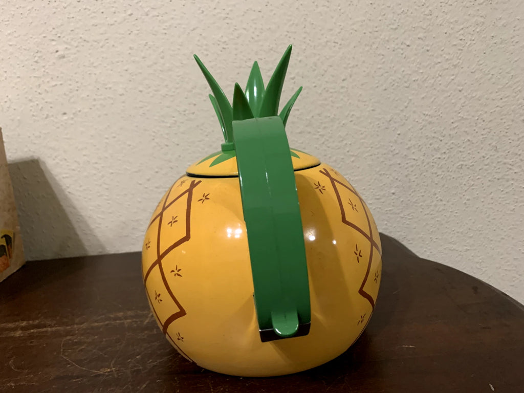 Copco Enamel on Steel Island Pineapple 2.5 Qt Whistling Tea Kettle 1993 WB