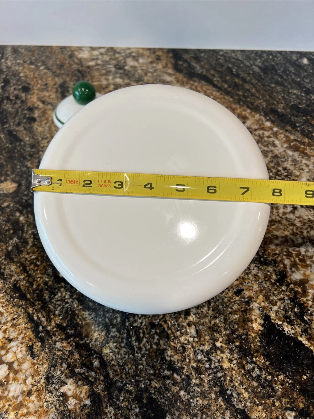 Spode Christmas Tree Metal Enamel Tea Pot With Hinged Handle and Lid 2.5 Quarts