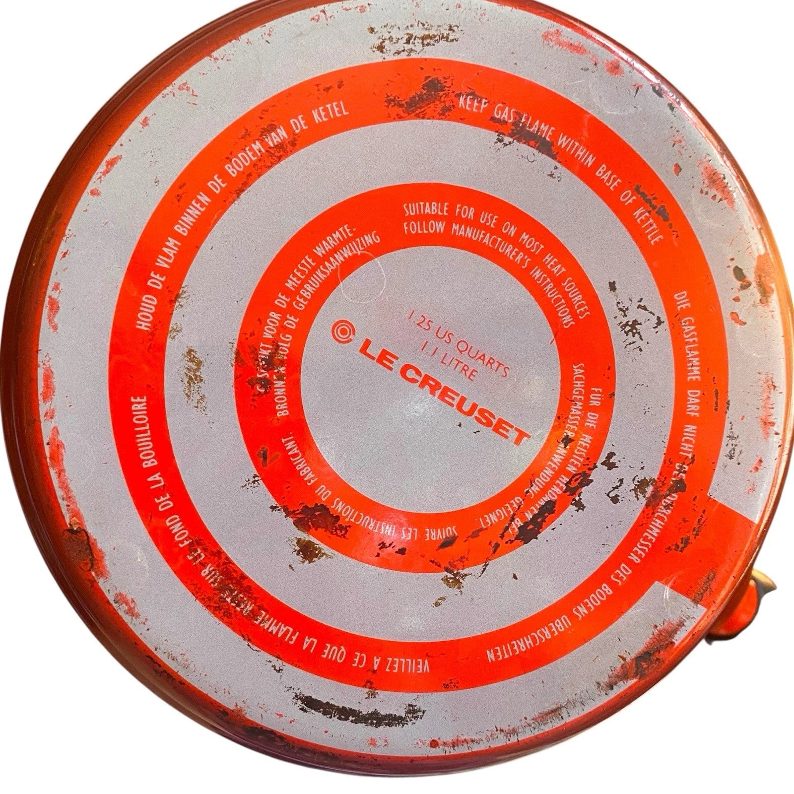 Le Creuset 1.25 Qt / 1.1 L Whistling Kettle Teapot Red Ombre Flame Enamel Cerise
