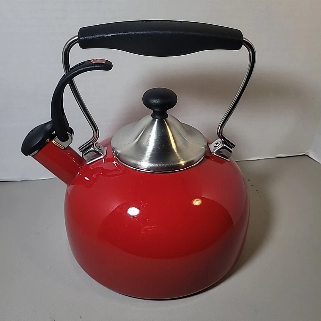 Chantal Enamel on Steel 1.7 Quart Vintage Kettle, Chili Red-Excellent Condition