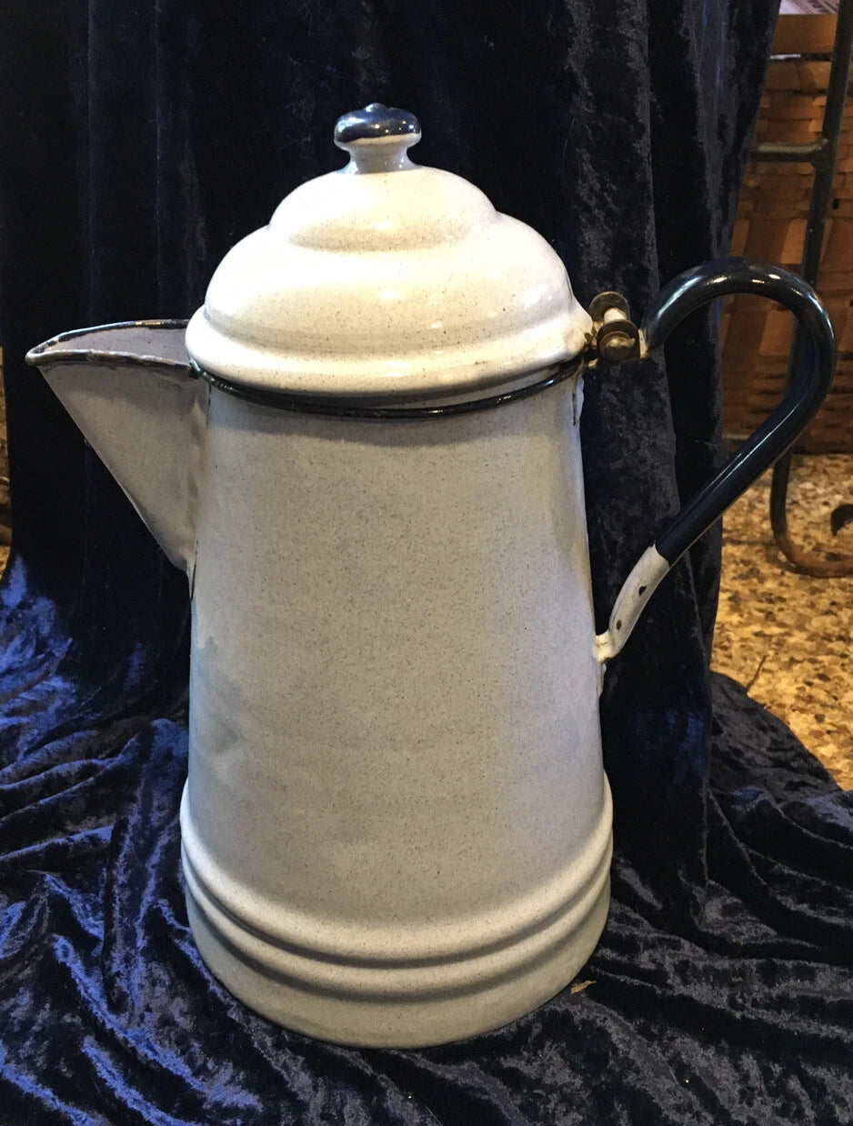 Vintage very Light Gray Blue White Speckle Graniteware Enamel Coffee Tea Pot 10"