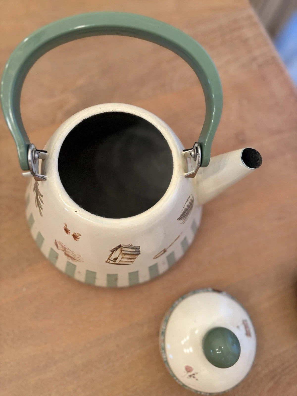 Pfaltzgraff Naturewood Garden Metal Enamelware Teapot Tea Pot Kettle 2.5 QT