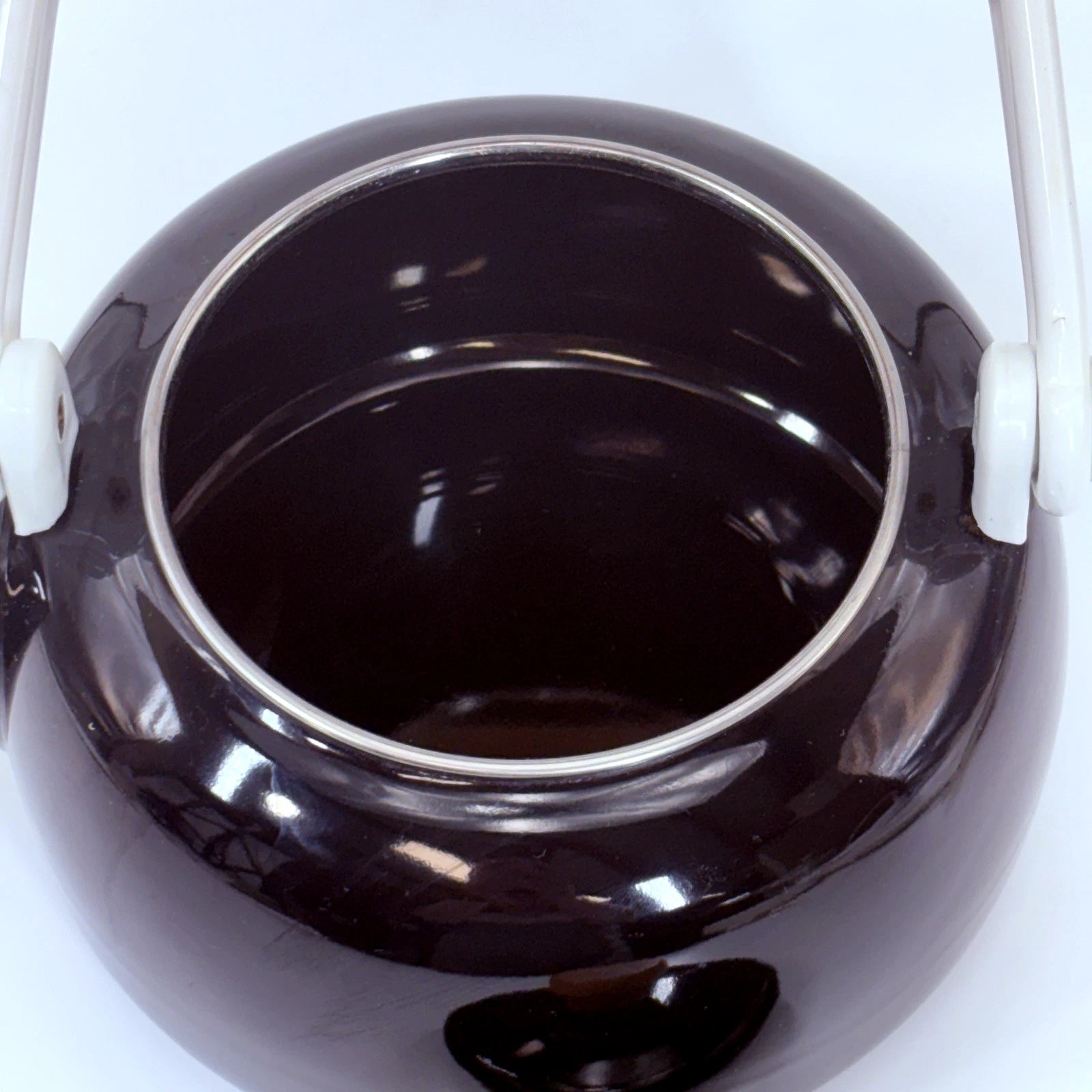 Lincoln Ware Black Enamel Tea Kettle Wood Handle 7" Diameter