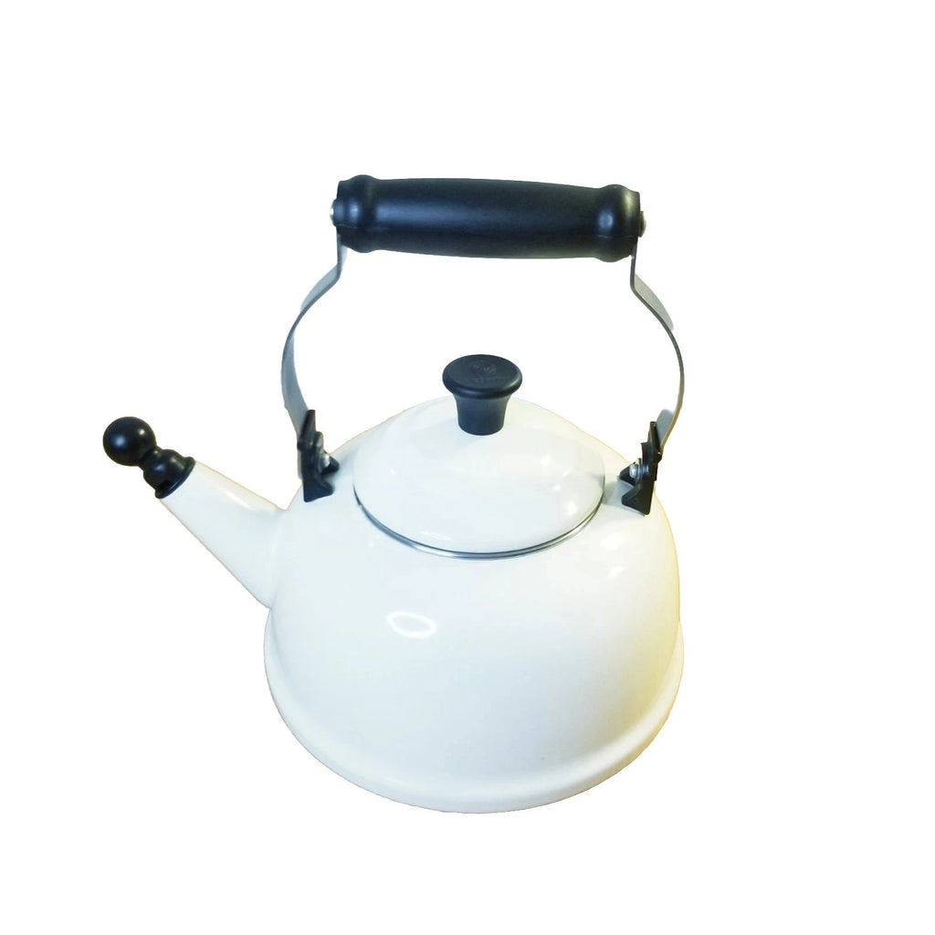 Le Creuset 2.2 Qt Tea Kettle White Enamel On Steel 2.09 Liter Removable Whistle