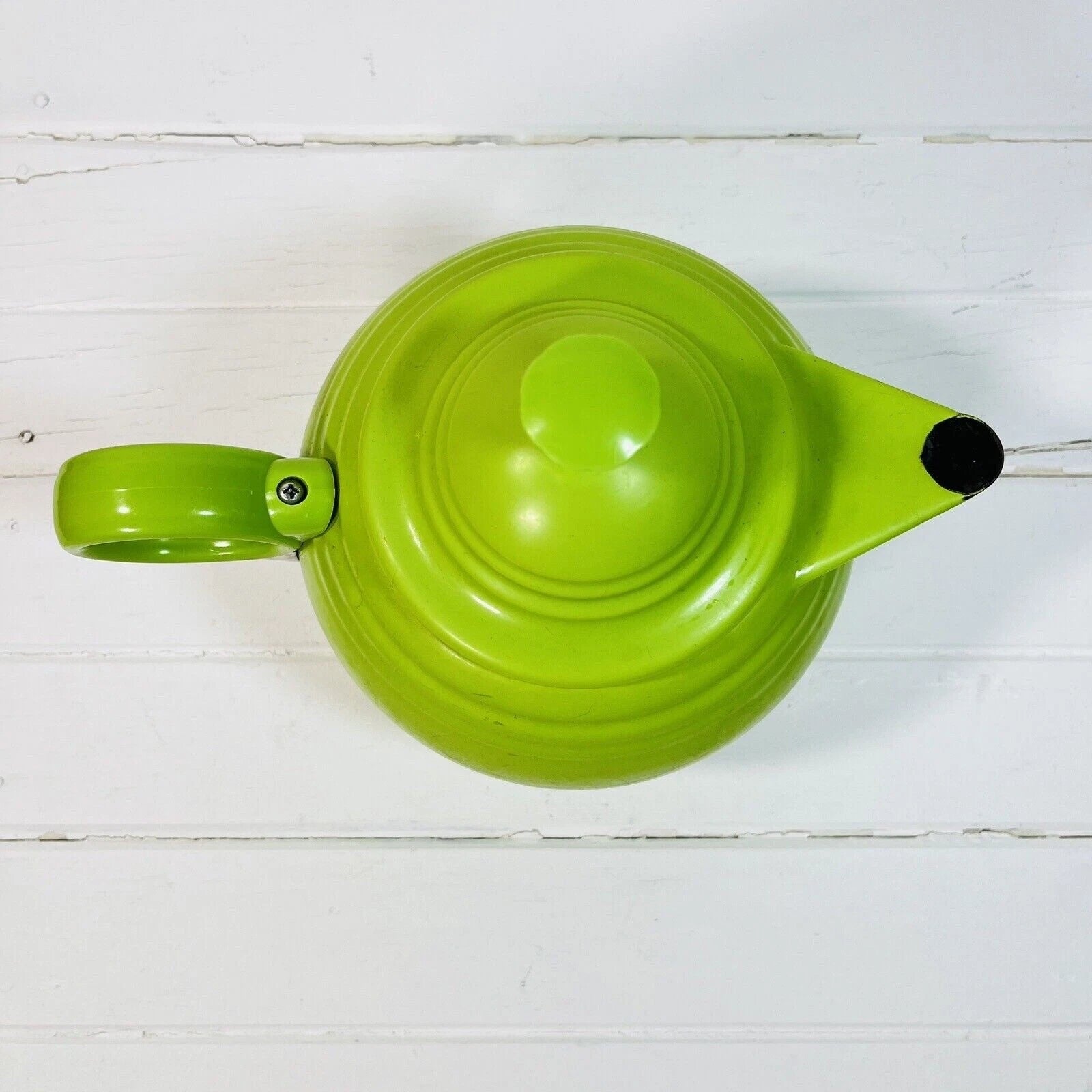 VINTAGE FIESTA MCM ENAMEL ON STEEL METAL CHARTREUSE GREEN TEA KETTLE TEAPOT