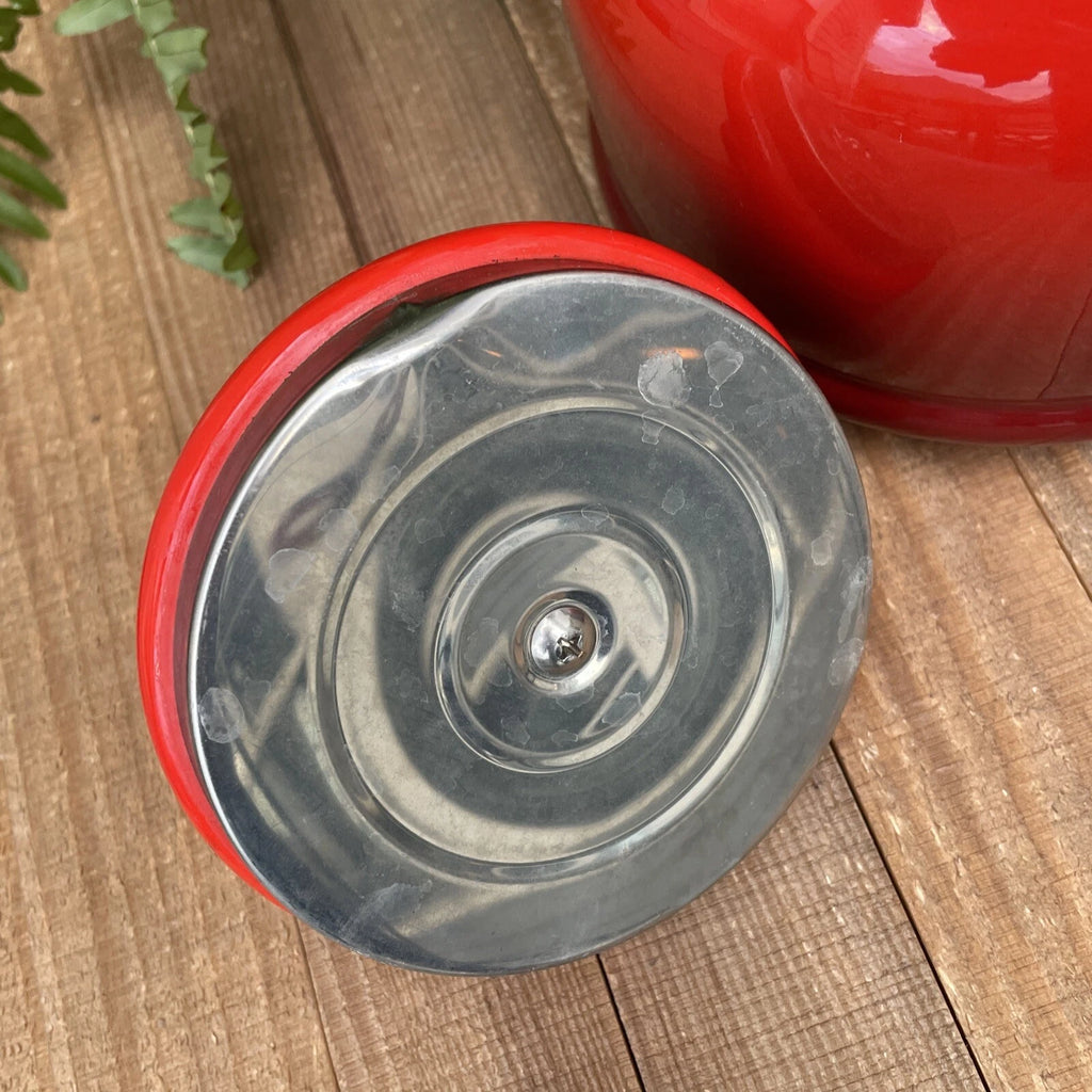 Le Creuset Red Ombré Tea Kettle Pot Whistling 1.25 Quarts Enamel *READ