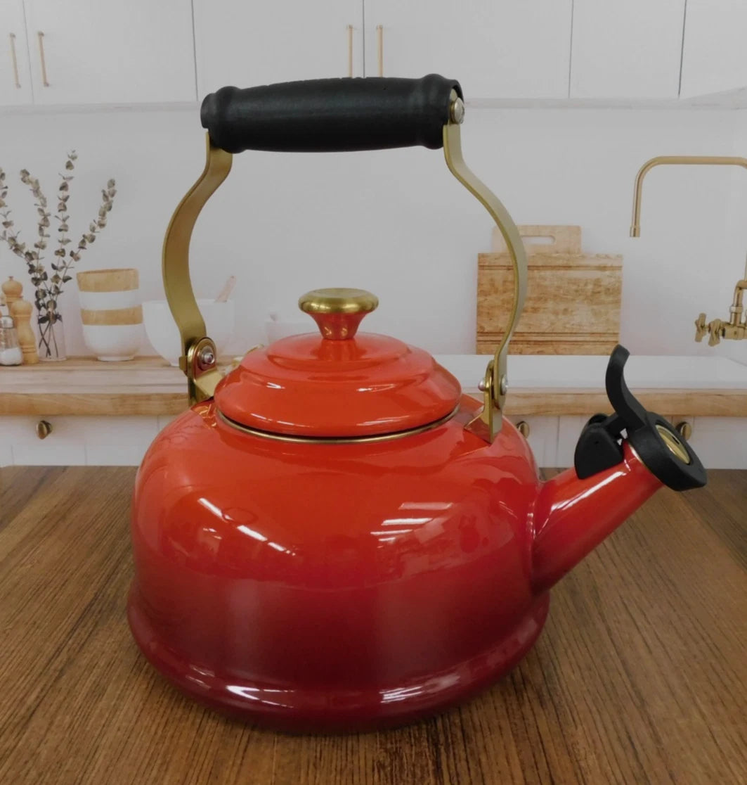 Le Creuset Classic 1.7 Quart Whistling Kettle with Gold Knob, Cerise - New