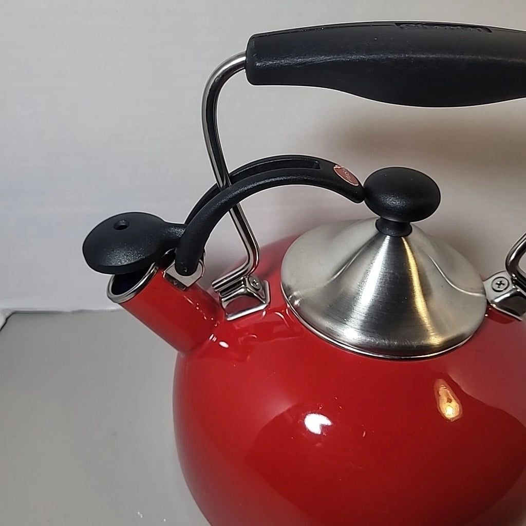 Chantal Enamel on Steel 1.7 Quart Vintage Kettle, Chili Red-Excellent Condition