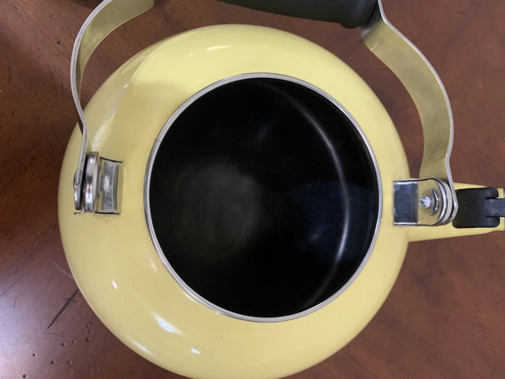 Le Creuset Enamel Yellow 1.7 qt Classic Whistling Tea Kettle