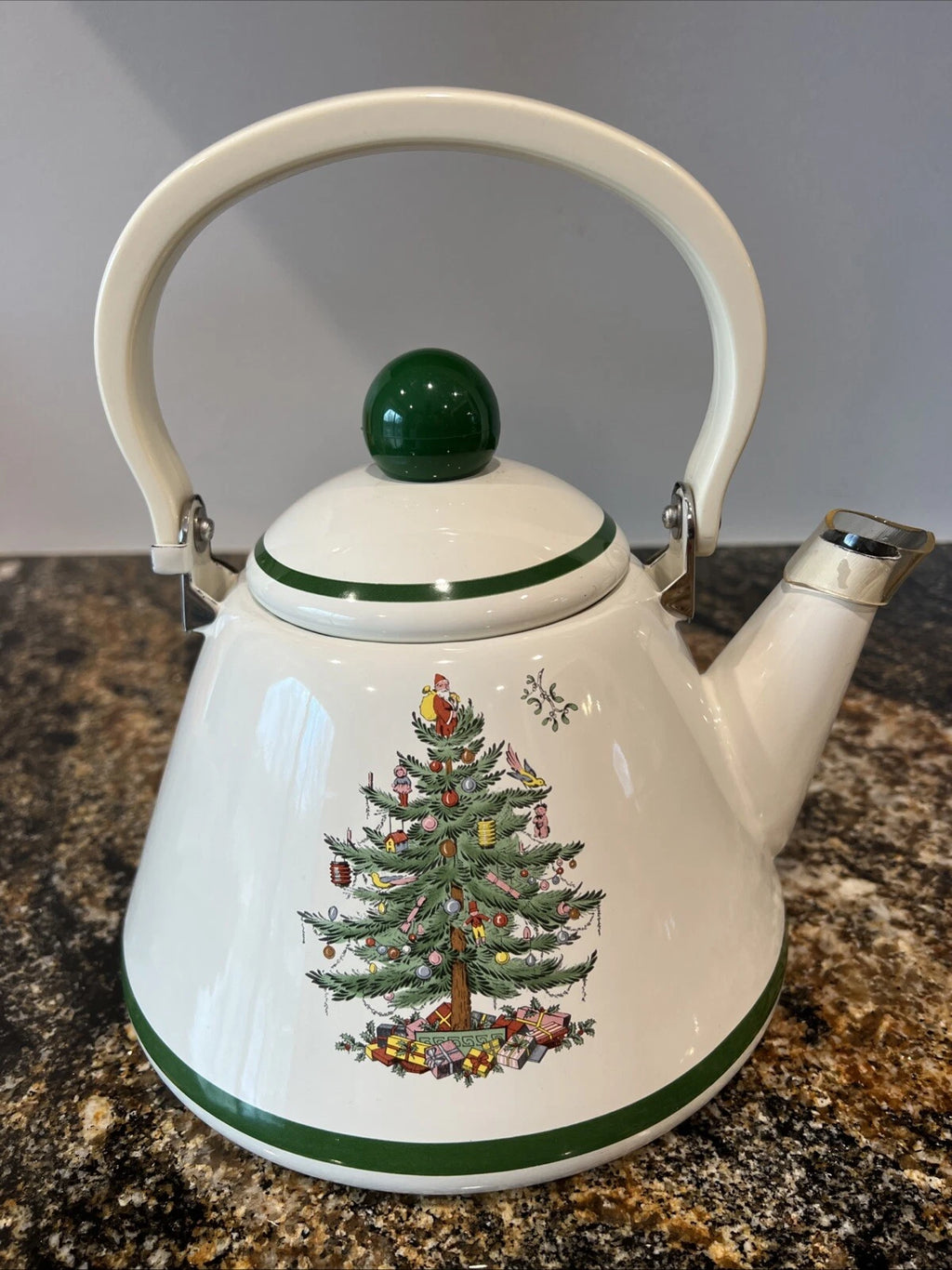 Spode Christmas Tree Metal Enamel Tea Pot With Hinged Handle and Lid 2.5 Quarts