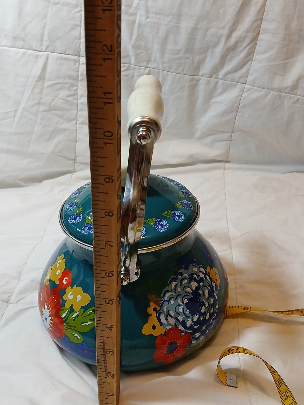 The Pioneer Woman Dazzling Dahlias Enamel Steel Teal 1.9 Quart Tea Kettle Pot