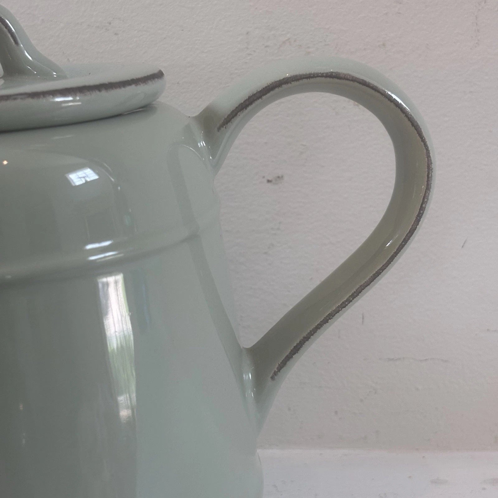 T&G Pride of Place British Design Light Green Teapot NWT