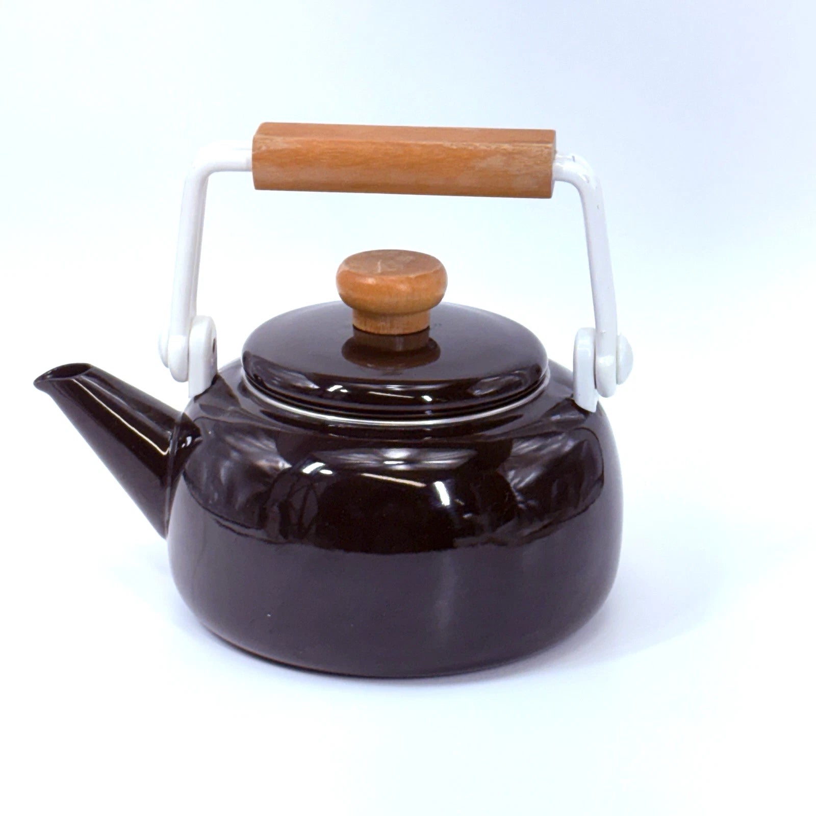 Lincoln Ware Black Enamel Tea Kettle Wood Handle 7" Diameter