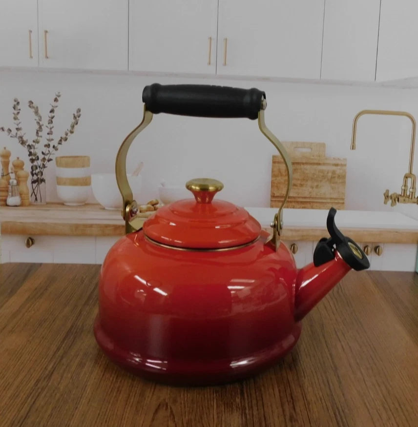 Le Creuset Classic 1.7 Quart Whistling Kettle with Gold Knob, Cerise - New