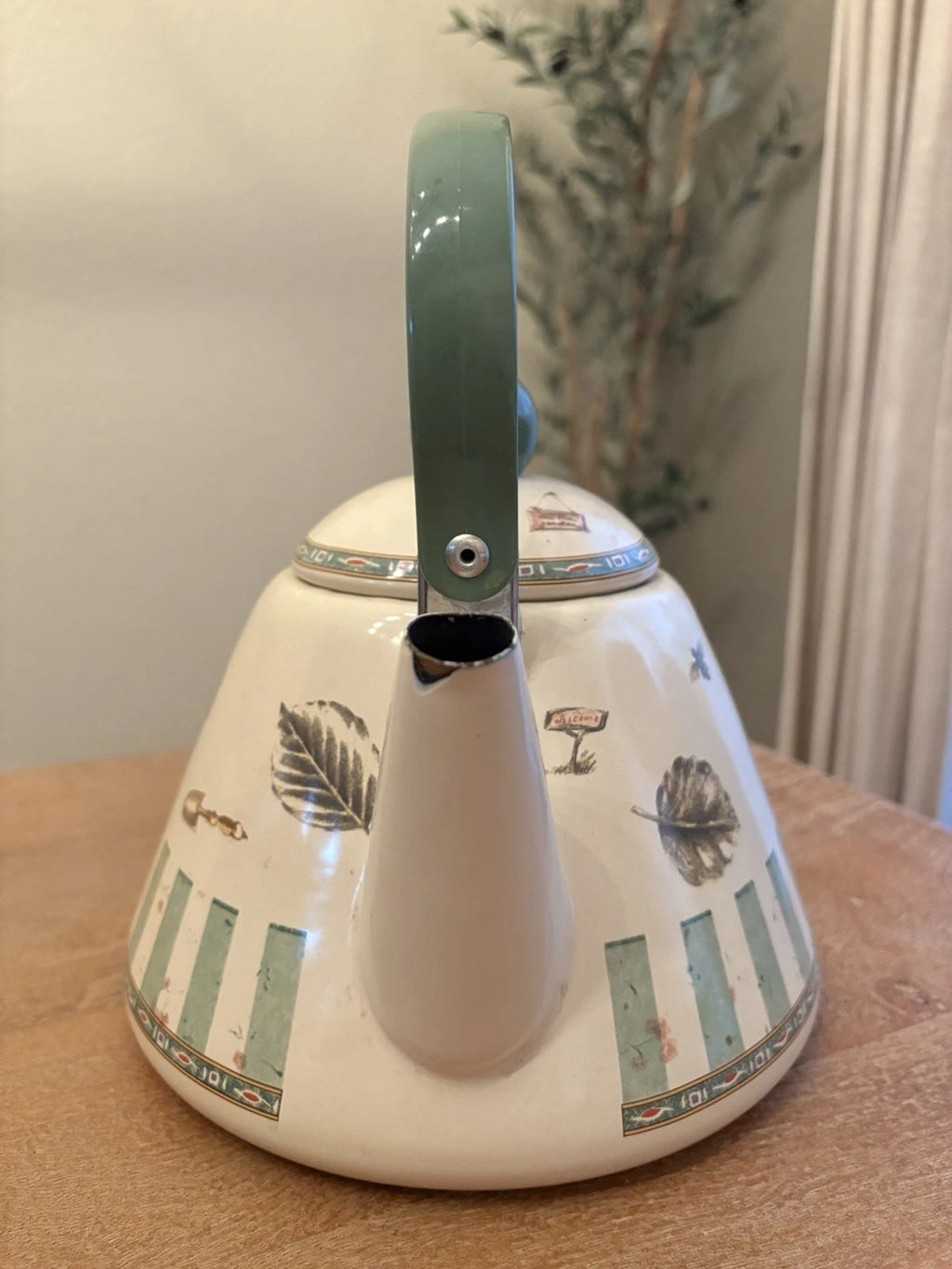 Pfaltzgraff Naturewood Garden Metal Enamelware Teapot Tea Pot Kettle 2.5 QT