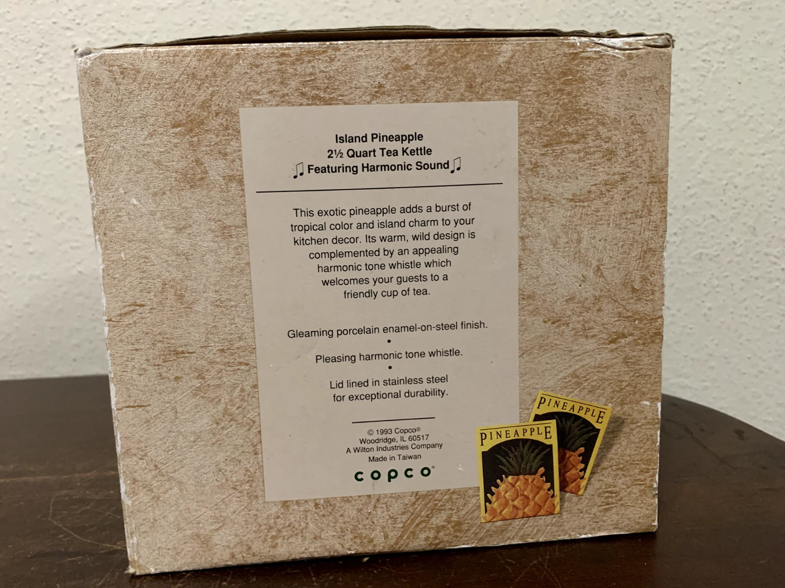 Copco Enamel on Steel Island Pineapple 2.5 Qt Whistling Tea Kettle 1993 WB