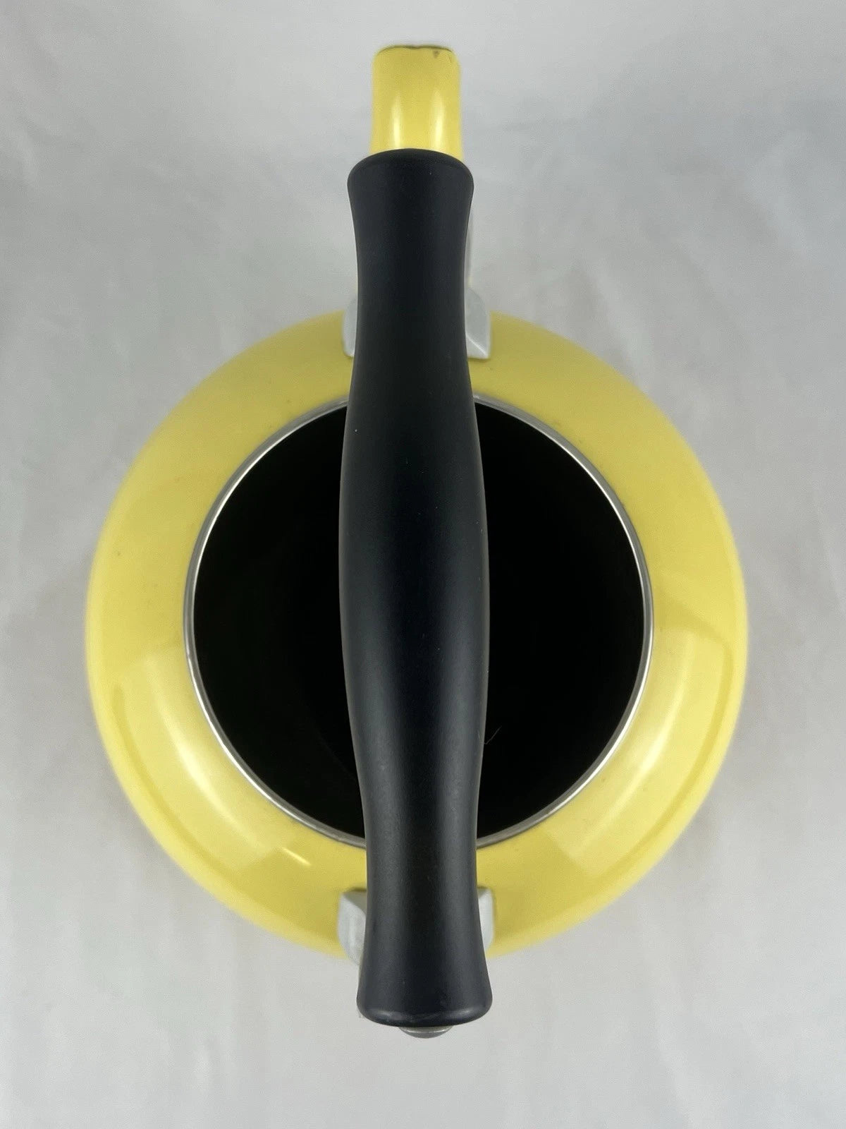 HTF Le Creuset Enamel Tea Kettle 2.2QT Yellow Ombré Nectar