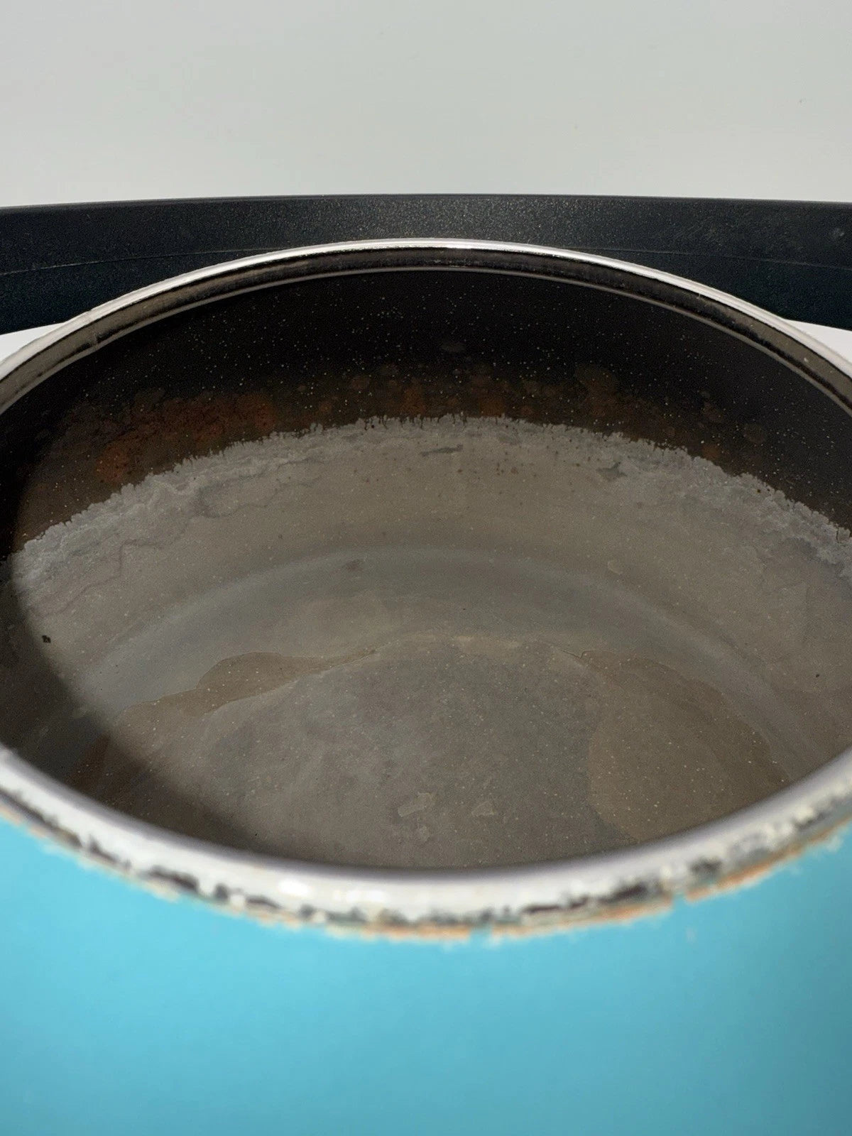 Le Creuset Light Ombre Blue ZEN Tea Kettle - 1.5 liter or 1.6 quart - Whistling