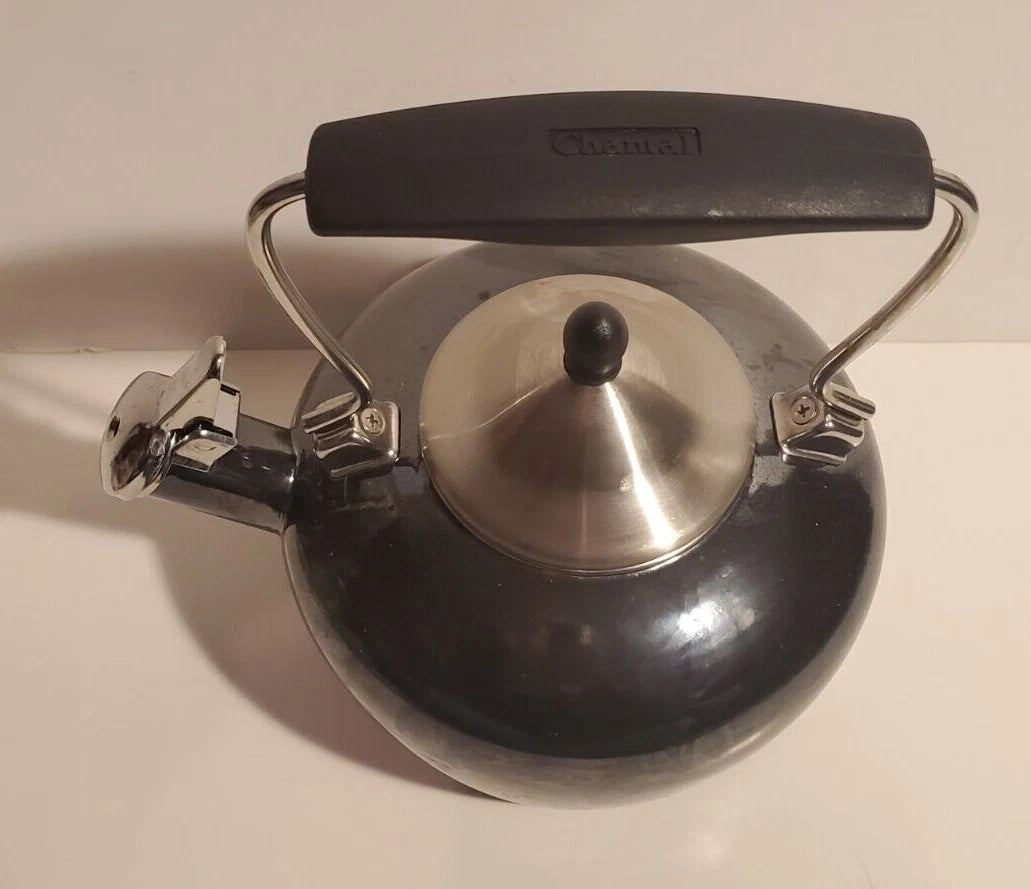 CHANTAL WHISTLING TEA KETTLE WHISTLER BLACK ENAMEL STAINLESS STEEL BLUE INTERIOR