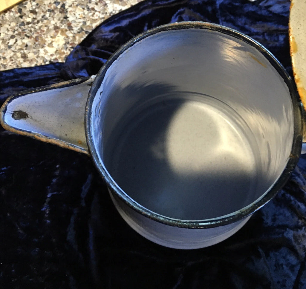 Vintage very Light Gray Blue White Speckle Graniteware Enamel Coffee Tea Pot 10"