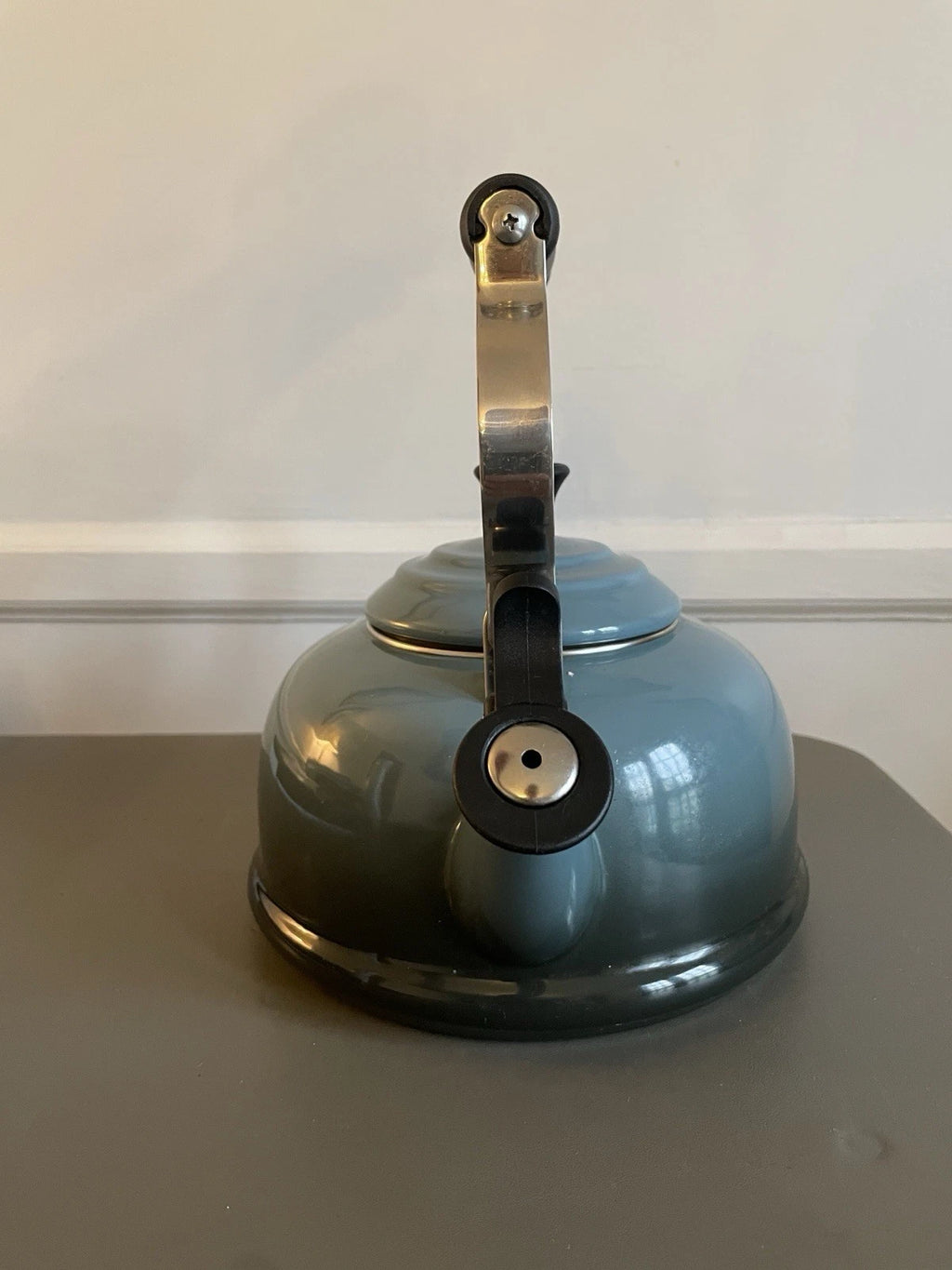 Classic Whistling Kettle By Le Creuset - Enamel on Steel 1.7 Qt - Blue Black