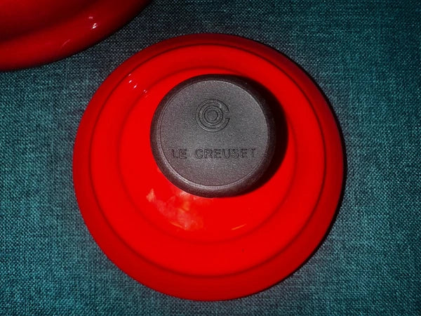 LE CREUSET Classic Whistling Tea Kettle Teapot Red Enamel On Steel 1.7qt NICE!