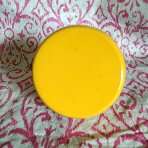 Chantal Anniversary Enamel on Steel Whistling Tea Kettle 2 quart Yellow