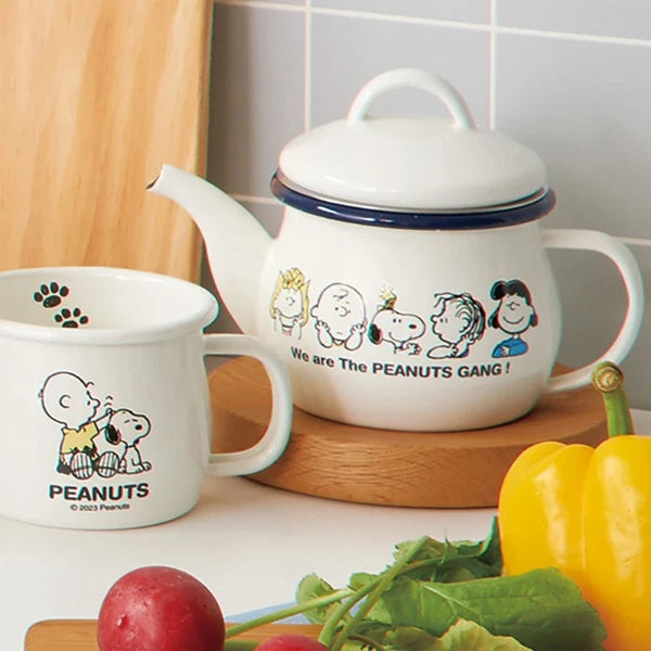 Snoopy y831 Peanuts Enamel Teapot White Kitchen Pot Vintage Used